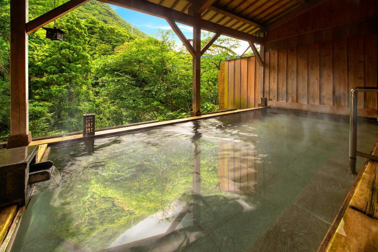 Yamanakaonsen Ohanami Kyubei Kaga  Exterior photo