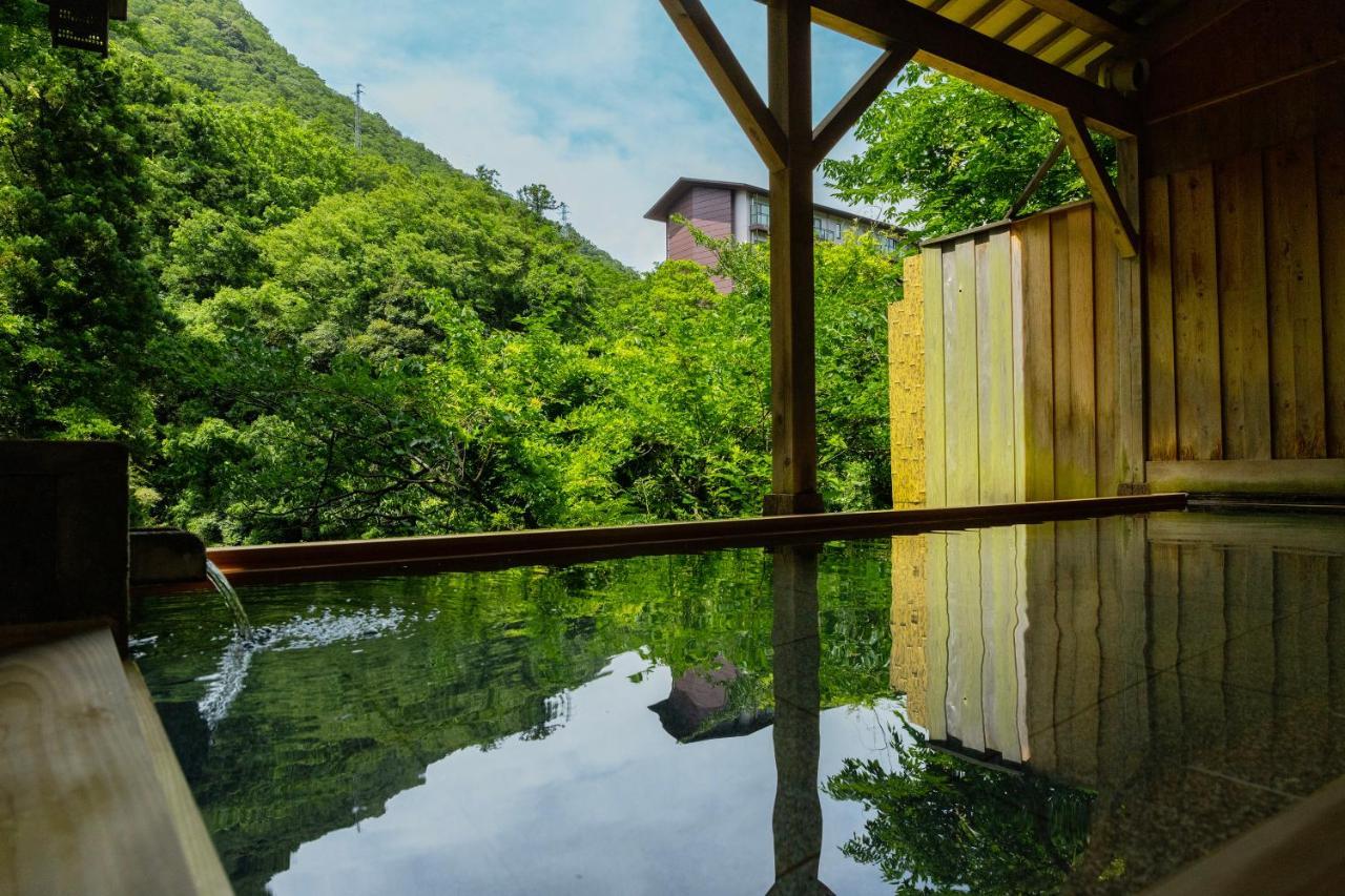 Yamanakaonsen Ohanami Kyubei Kaga  Exterior photo